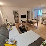 Apartment Live & At Jazz