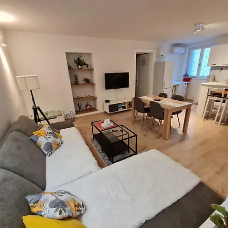 Apartman Live & At Jazz